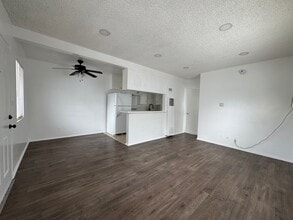 235&amp;237 W. Tujunga Ave. in Burbank, CA - Building Photo - Building Photo