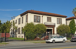 2445 Venice Blvd Apartments