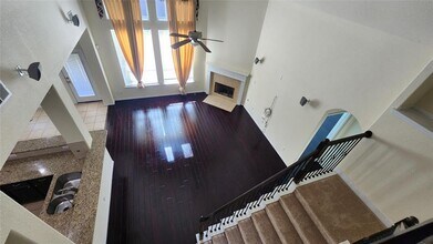 2318 Nashmor Dr in Sugar Land, TX - Building Photo - Building Photo