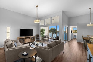 2651 Citrus Lake Dr in Naples, FL - Building Photo