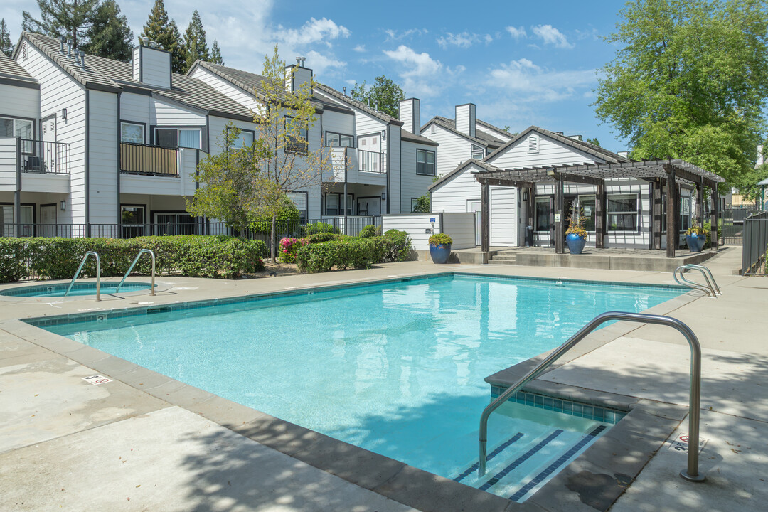 GRANITE CREEK in Rocklin, CA - Building Photo