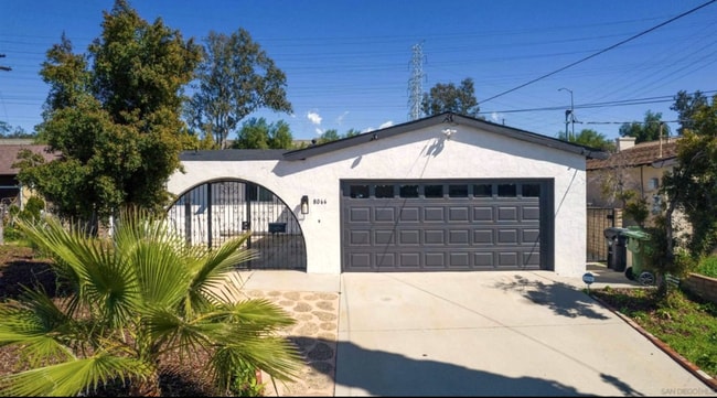 8066 Teesdale Ave in Los Angeles, CA - Building Photo - Building Photo