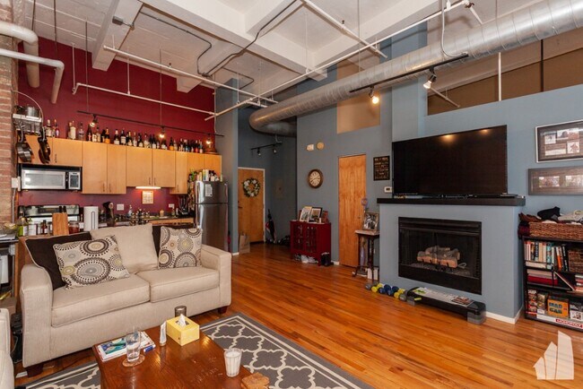 420 S Clinton St, Unit 805 in Chicago, IL - Building Photo - Building Photo