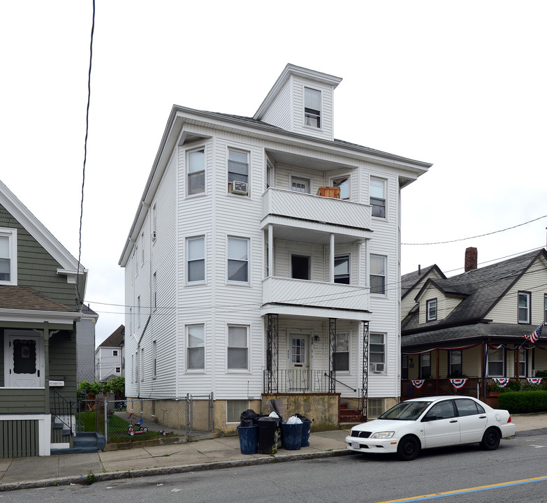 190 Earle St in New Bedford, MA - Building Photo