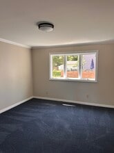 129 Charlotte Ave, Unit Front Unit A in Hamburg, NY - Building Photo - Building Photo