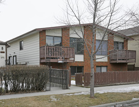 324 13th St NW in Calgary, AB - Building Photo - Primary Photo