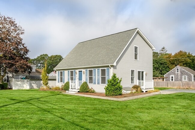 property at 280 Barlows Landing Rd