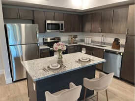 East Point Place II in Ft. Myers, FL - Building Photo