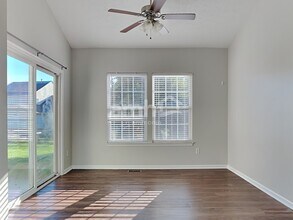 5212 Man O War Dr in Morrow, OH - Foto de edificio - Building Photo