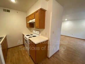 750 S Campbell Ave in Springfield, MO - Building Photo - Building Photo