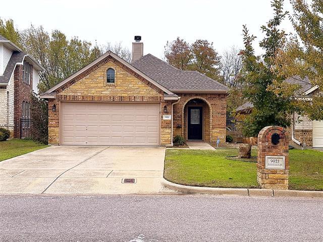 9021 Racquet Club Dr in Fort Worth, TX - Building Photo - Building Photo
