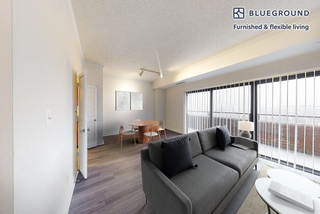 4100 Massachusetts Ave NW in Washington, DC - Foto de edificio - Building Photo