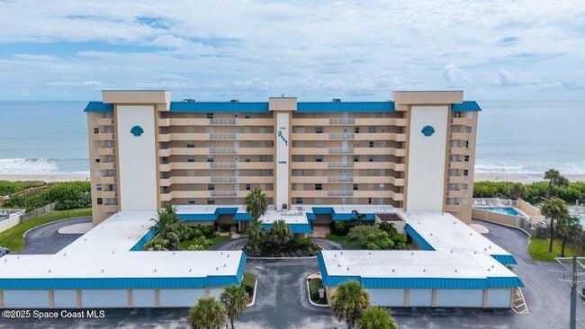 1095 N Hwy A1A in Indialantic, FL - Building Photo - Building Photo