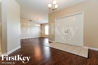 603 NW 27th St in Cape Coral, FL - Foto de edificio - Building Photo