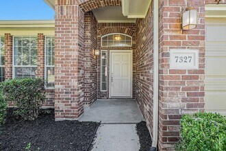 7327 Boerne Creek Dr in Richmond, TX - Building Photo - Building Photo