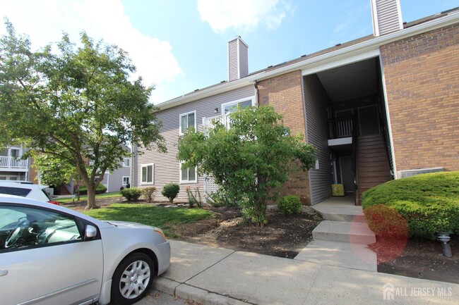 8201 Tamarron Dr in Plainsboro, NJ - Building Photo - Building Photo