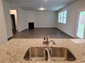 2050 Yvette Wy in Braselton, GA - Building Photo - Building Photo