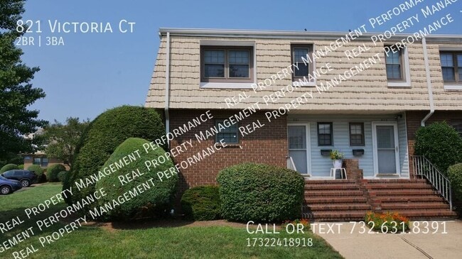 property at 821 Victoria Ct