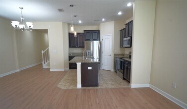 2822 Lantern Hill Ave in Brandon, FL - Building Photo - Building Photo