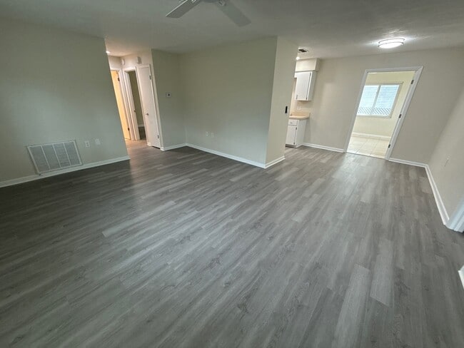 property at 227 S Lee St