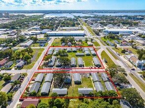 Thomasville Apartments in Palmetto, FL - Building Photo - Primary Photo