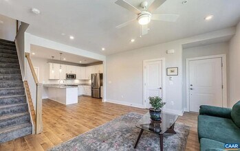 602 Noush Ct in Charlottesville, VA - Building Photo - Building Photo