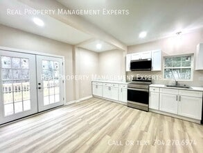 147 Dixon Cir in Gastonia, NC - Building Photo - Building Photo