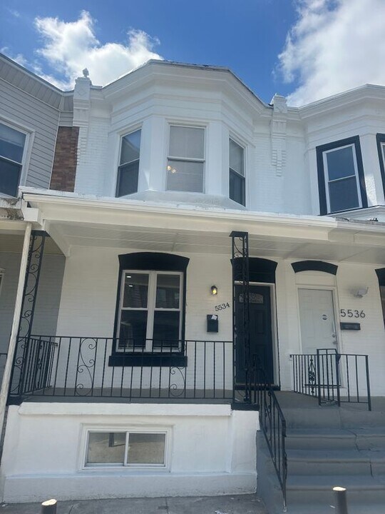 5534 Pemberton St in Philadelphia, PA - Building Photo