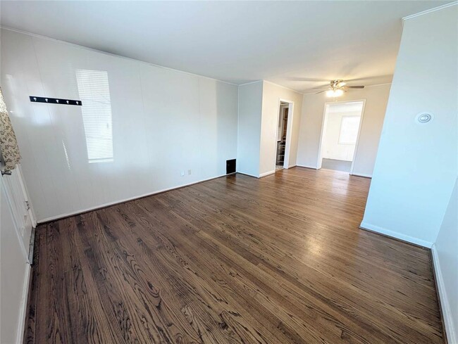 2105 Westchester Dr in The Village, OK - Building Photo - Building Photo