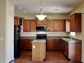 148 S 108th Ave in Avondale, AZ - Building Photo - Building Photo