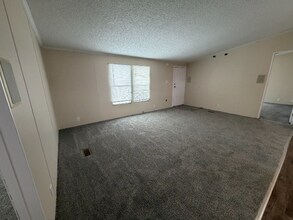 137 Hunters Rill in Lapeer, MI - Building Photo - Building Photo