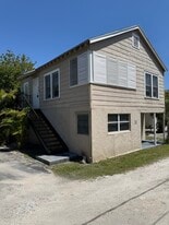 810-812 NE 4th St in Fort Lauderdale, FL - Building Photo
