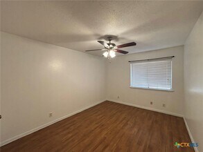 210 Planters Dr in Victoria, TX - Building Photo - Building Photo