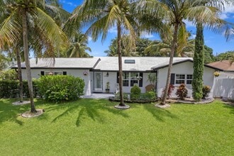 199 N Country Club Blvd in Boca Raton, FL - Building Photo - Building Photo