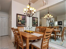 1959 Dory Ct in Naples, FL - Building Photo