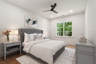 98 Johnson Ferry Rd NW in Sandy Springs, GA - Foto de edificio - Building Photo