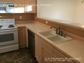 25235 SE Klahanie Blvd in Issaquah, WA - Building Photo - Building Photo