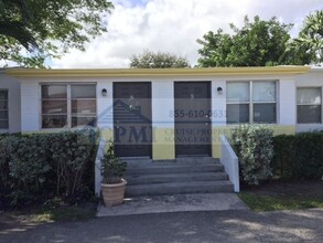 2312-14 Fillmore St in Hollywood, FL - Building Photo - Interior Photo