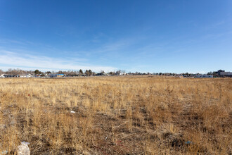 Creekside in Aurora, CO - Building Photo - Building Photo