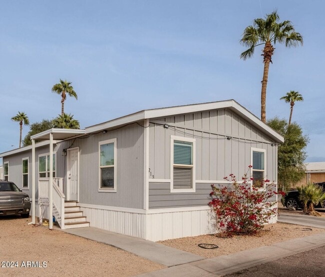 property at 625 W McKellips Rd