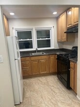 31 N Hillside Ave in Elmsford, NY - Building Photo - Building Photo