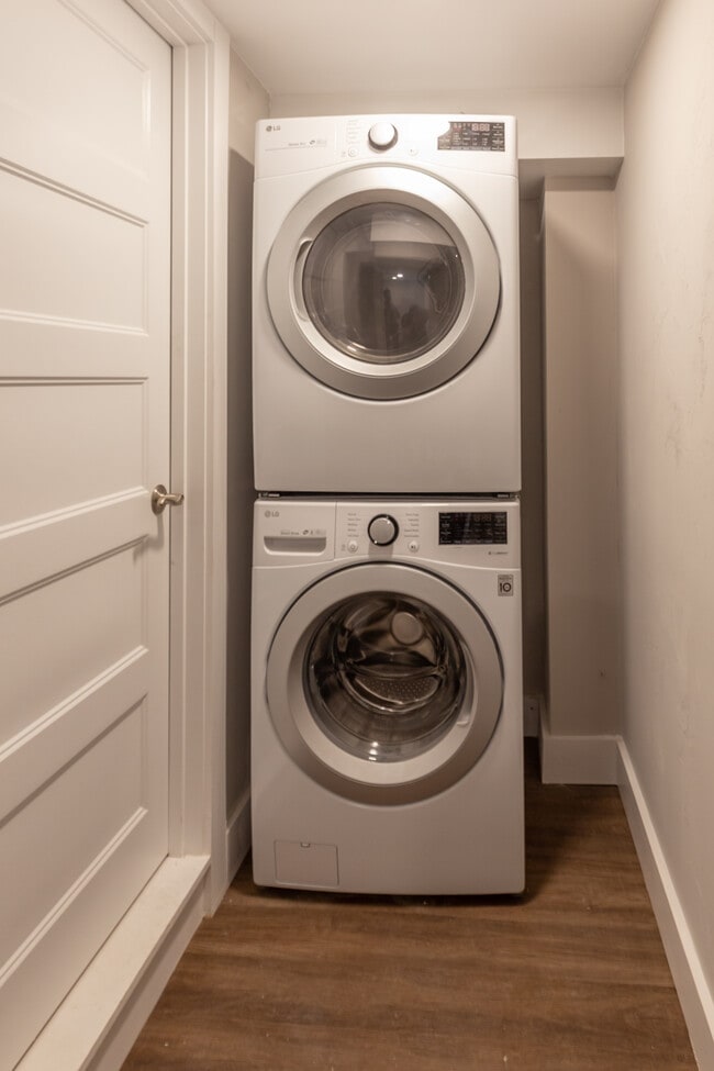 65 Beech Glen St, Unit #1 in Boston, MA - Building Photo - Building Photo