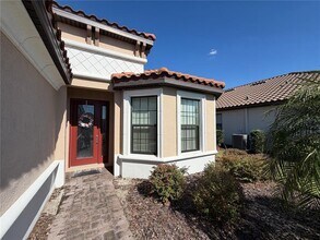 10722 Wicker Park Pl in Palmetto, FL - Building Photo - Building Photo