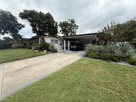 402 Doolittle St in Orlando, FL - Building Photo