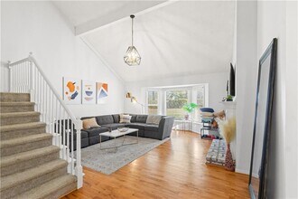 1204 Defoor Ct NW in Atlanta, GA - Building Photo - Building Photo