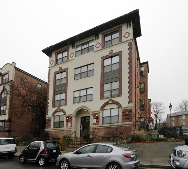 Sunflower House in Washington, DC - Building Photo - Building Photo