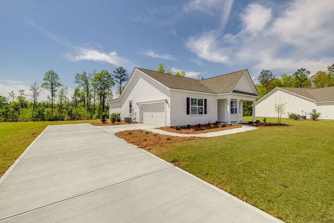539 Logging Hl Dr in Richmond Hill, GA - Building Photo - Building Photo