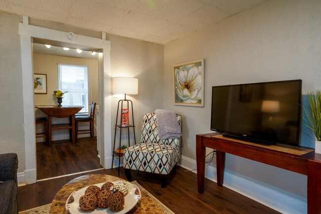 421 Pennsylvania Ave