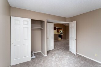 914 Tenderfoot Hill Rd in Colorado Springs, CO - Building Photo - Building Photo