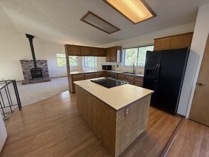 10201 Ponderosa Way in Pine Grove, CA - Building Photo - Building Photo